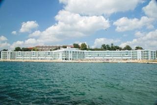 Hotel Dolphin & Dolphin Marina
