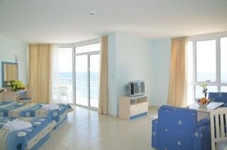 Hotel Dolphin & Dolphin Marina