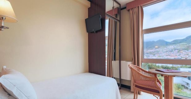 Hotel Dom Pedro Madeira