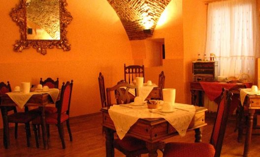 Hotel Don Carlos Cáceres