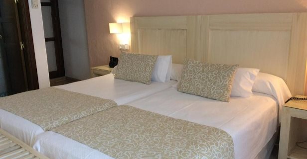 Hotel Doña Lola Zahara
