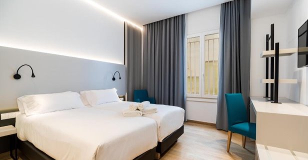 Hotel Dormos
