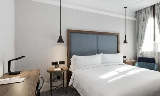 Hotel Doubletree By Hilton Madrid Prado