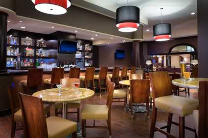 Hotel Doubletree By Hilton Modesto