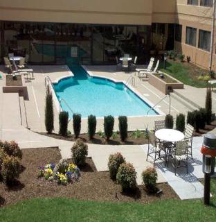 Hotel Doubletree Guest Suites Nashville Airport
