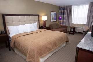 Hotel Doubletree Hotel St. Louis At Westport