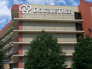 Hotel Doubletree Suites By Hilton Omaha