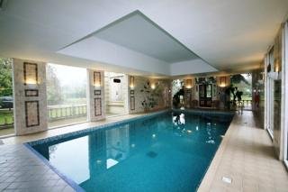 Hotel Down Hall Country House