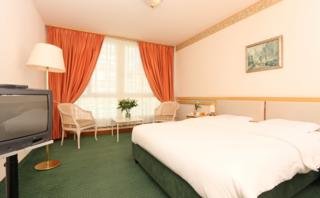 Hotel Drake Longchamp Swiss Quality