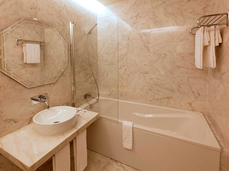 Hotel Duecitania Design