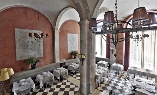 Hotel Duquesa De Cardona