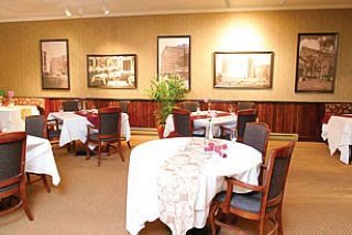 Hotel Eastland Park