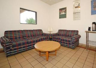 Hotel Econo Lodge Airport