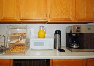 Hotel Econo Lodge Airport