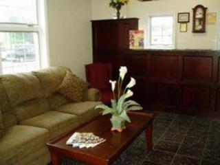 Hotel Econo Lodge Airport