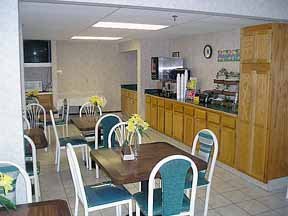 Hotel Econo Lodge Airport