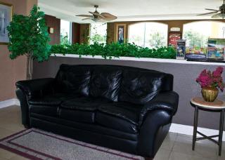 Hotel Econo Lodge At Florida Mall