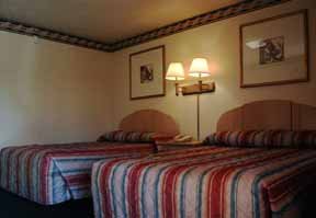 Hotel Econo Lodge East