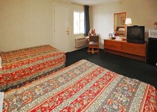Hotel Econo Lodge-east Hartford