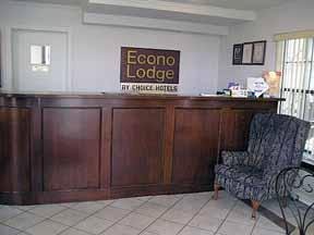 Hotel Econo Lodge-huntsvile