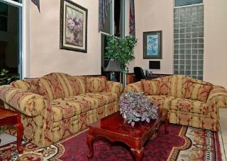 Hotel Econo Lodge  Inn & Suites