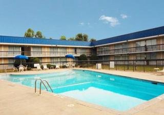 Hotel Econo Lodge Inn & Suites