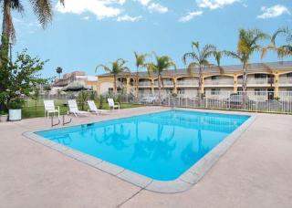 Hotel Econo Lodge Inn & Suites