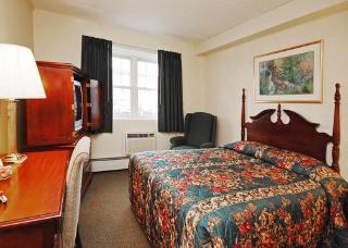 Hotel Econo Lodge Inn & Suites Airport