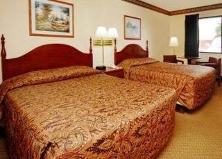 Hotel Econo Lodge Inn & Suites East