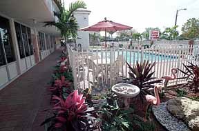Hotel Econo Lodge Inn & Suites Hollywood Blvd