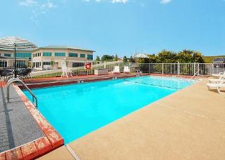 Hotel Econo Lodge  Inn & Suites Lake Of The Ozarks