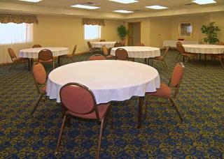 Hotel Econo Lodge  Inn & Suites Six Flags