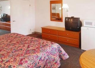 Hotel Econo Lodge Near Sentara Leigh Hospital