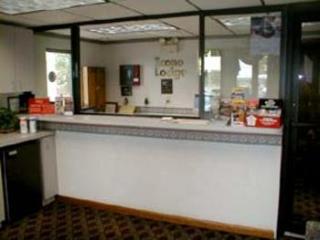 Hotel Econo Lodge North