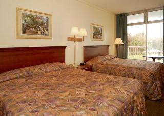 Hotel Econo Lodge North