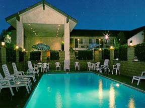 Hotel Econo Lodge North