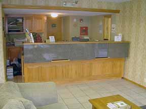 Hotel Econo Lodge North