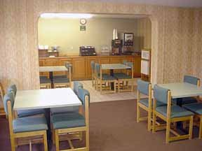 Hotel Econo Lodge North