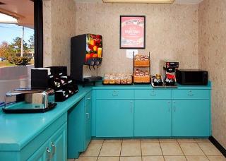 Hotel Econo Lodge North