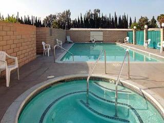 Hotel Econo Lodge South