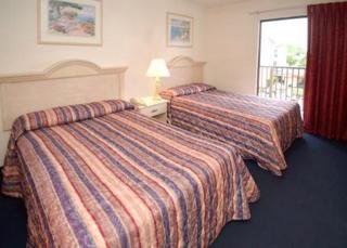 Hotel Econo Lodge & Suites Resort