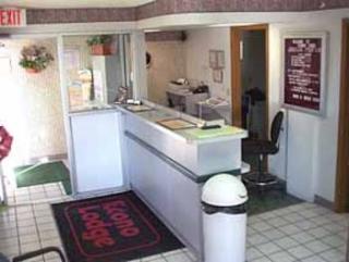 Hotel Econo Lodge West