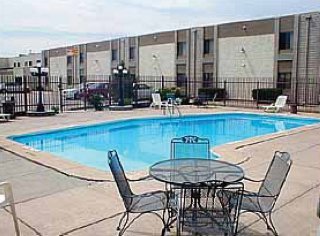 Hotel Econolodge Inn & Suites Wichita