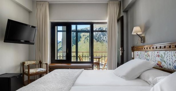 Hotel Edelweiss Candanchu