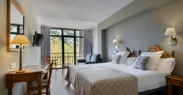 Hotel Edelweiss Candanchu