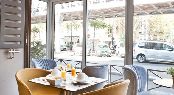 Hotel Eiffel Segur