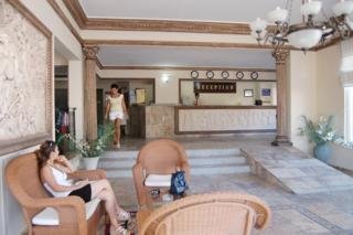 Hotel Eken Resort