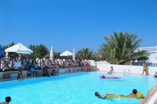Hotel Eken Resort