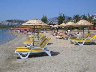 Hotel Eken Resort