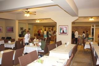 Hotel Eken Resort